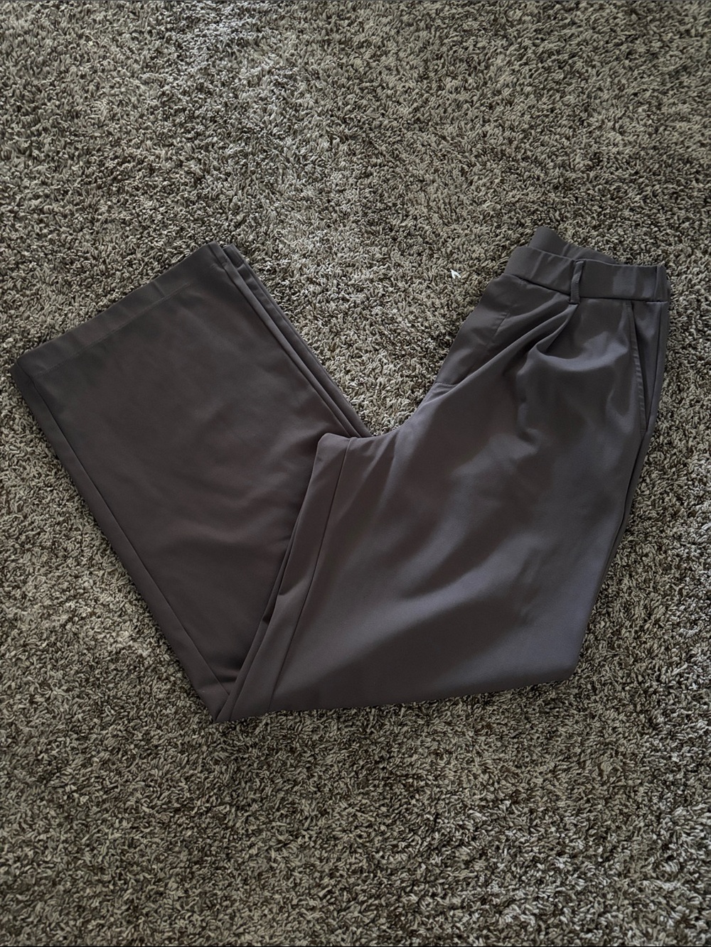Women’s Straight-Leg Dress Pants in Dark Gray